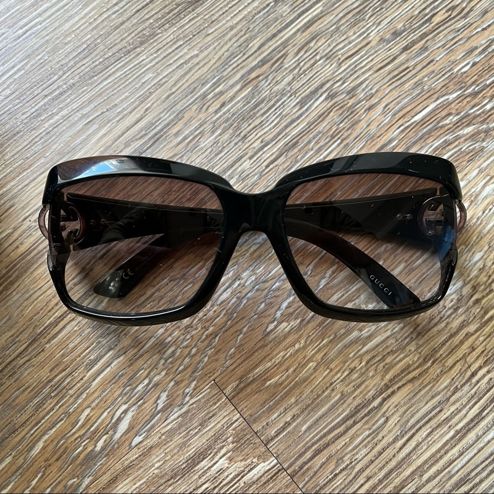 Gucci Black Oversize Sunglasses
